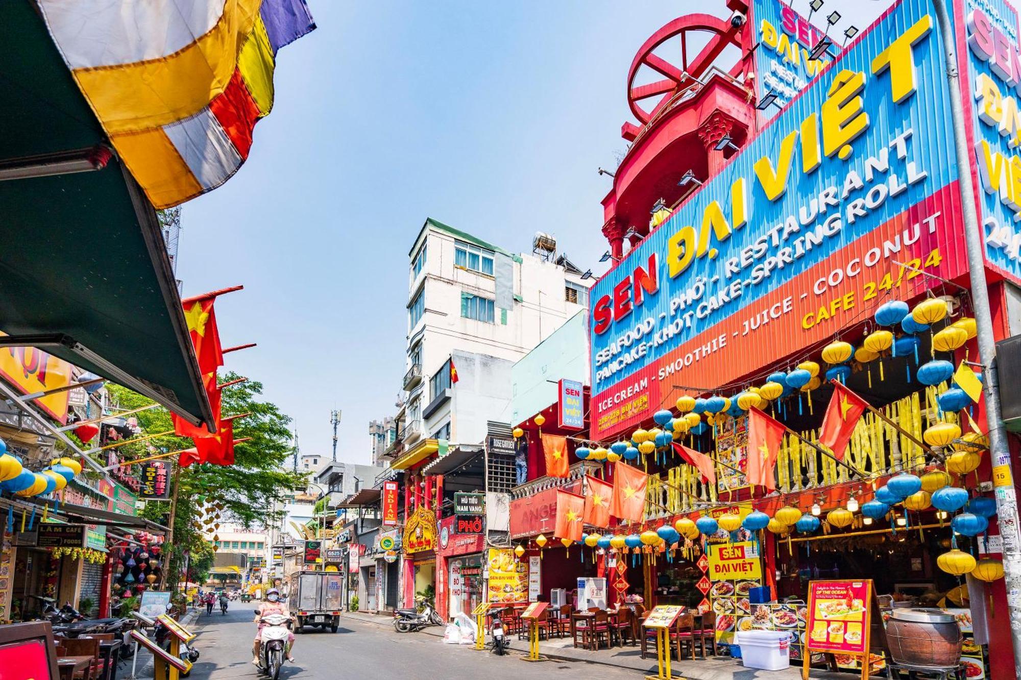 Dorms Bui Vien - Walking Street Apartment Ho Chi Minh City Exterior photo